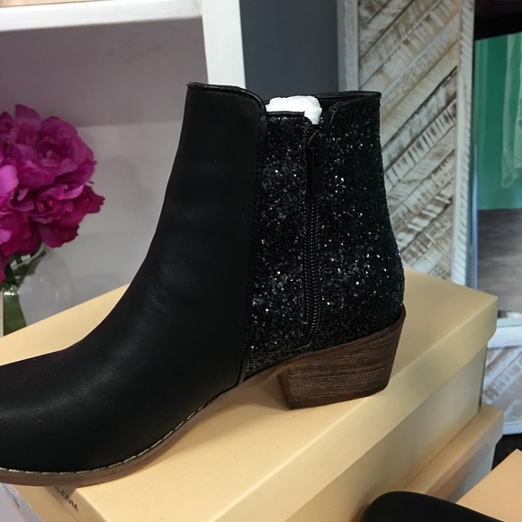 Yoki Shoes Yoki Black Glitter Booties Ankles Shoes Poshmark